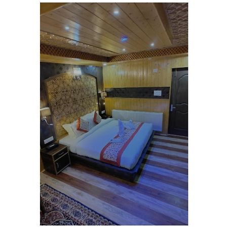 Hotel Shanu Premium กุลมาร์ค ภายนอก รูปภาพ